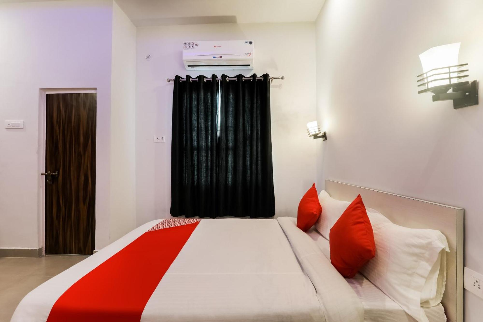 Collection O Sr Inn Chinhat المظهر الخارجي الصورة