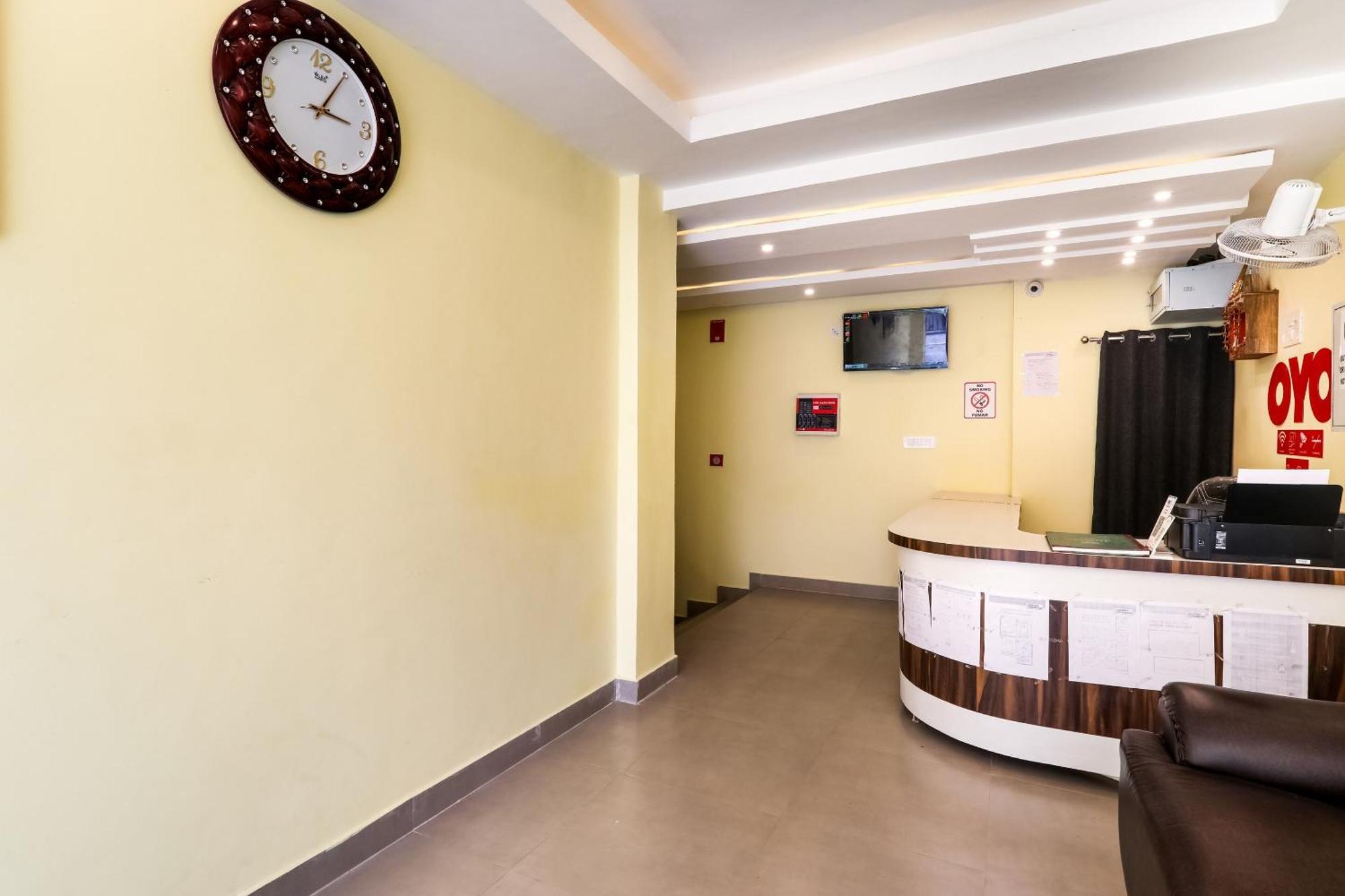 Collection O Sr Inn Chinhat المظهر الخارجي الصورة